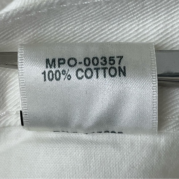 J. BRAND NWT SACHI MID-RISE CUTT OF DENIM JEAN SHORTS IN WHITE 26 29 - Picture 15 of 15